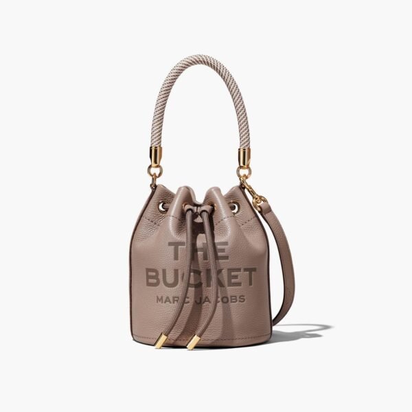 THE LEATHER BUCKET BAG