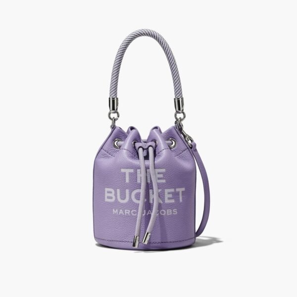 THE LEATHER BUCKET BAG