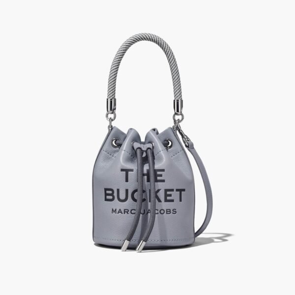 THE LEATHER BUCKET BAG