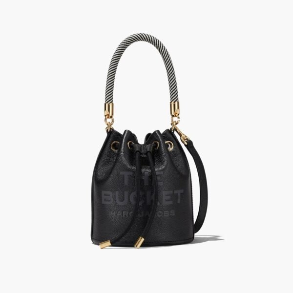 THE LEATHER BUCKET BAG