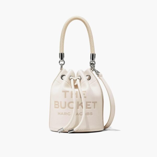 THE LEATHER BUCKET BAG