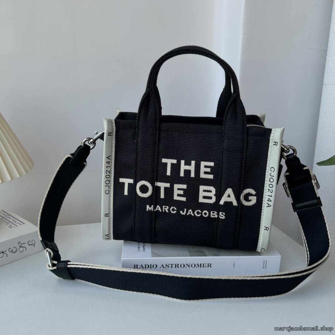 THE JACQUARD MEDIUM TOTE BAG