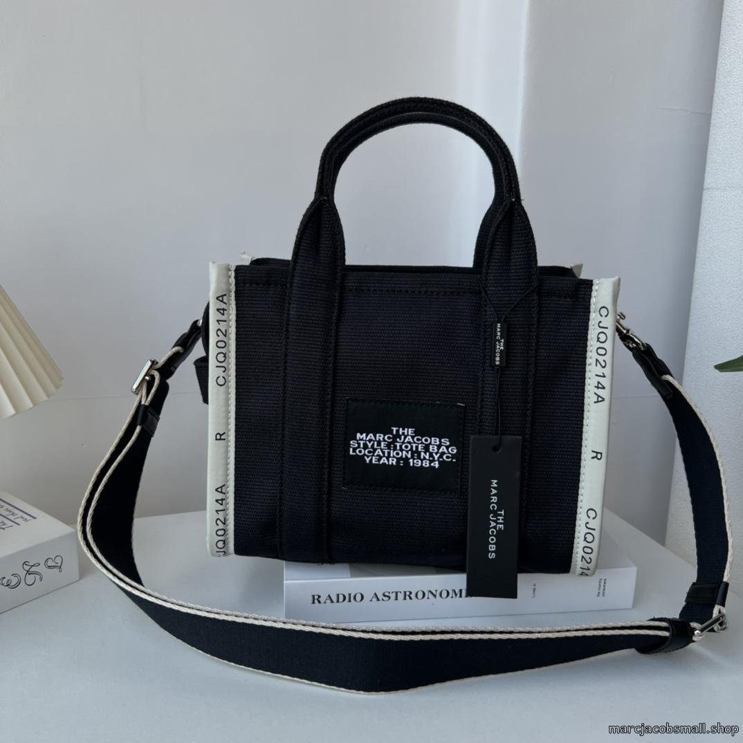 THE JACQUARD MEDIUM TOTE BAG