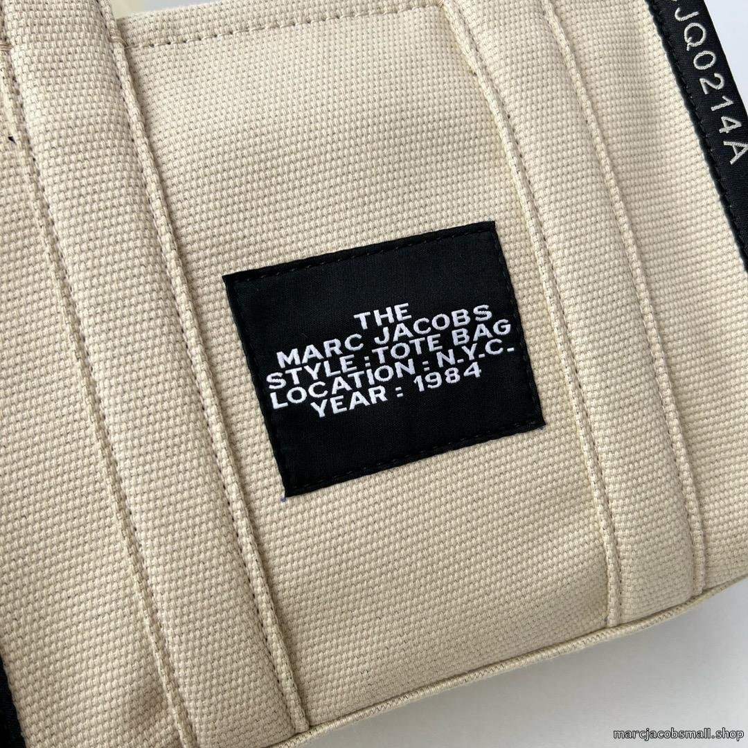 THE JACQUARD MEDIUM TOTE BAG