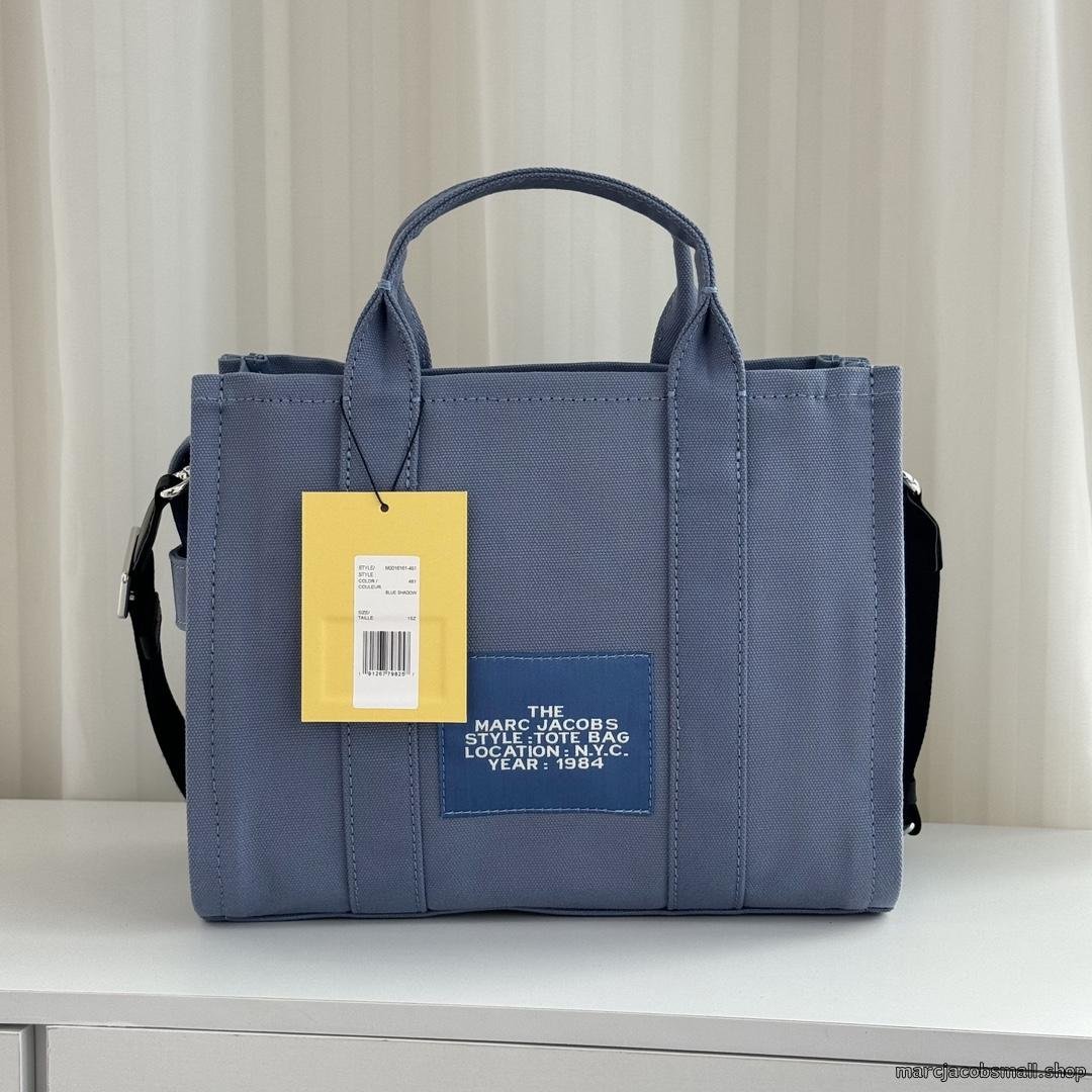THE CANVAS TOTE BAG