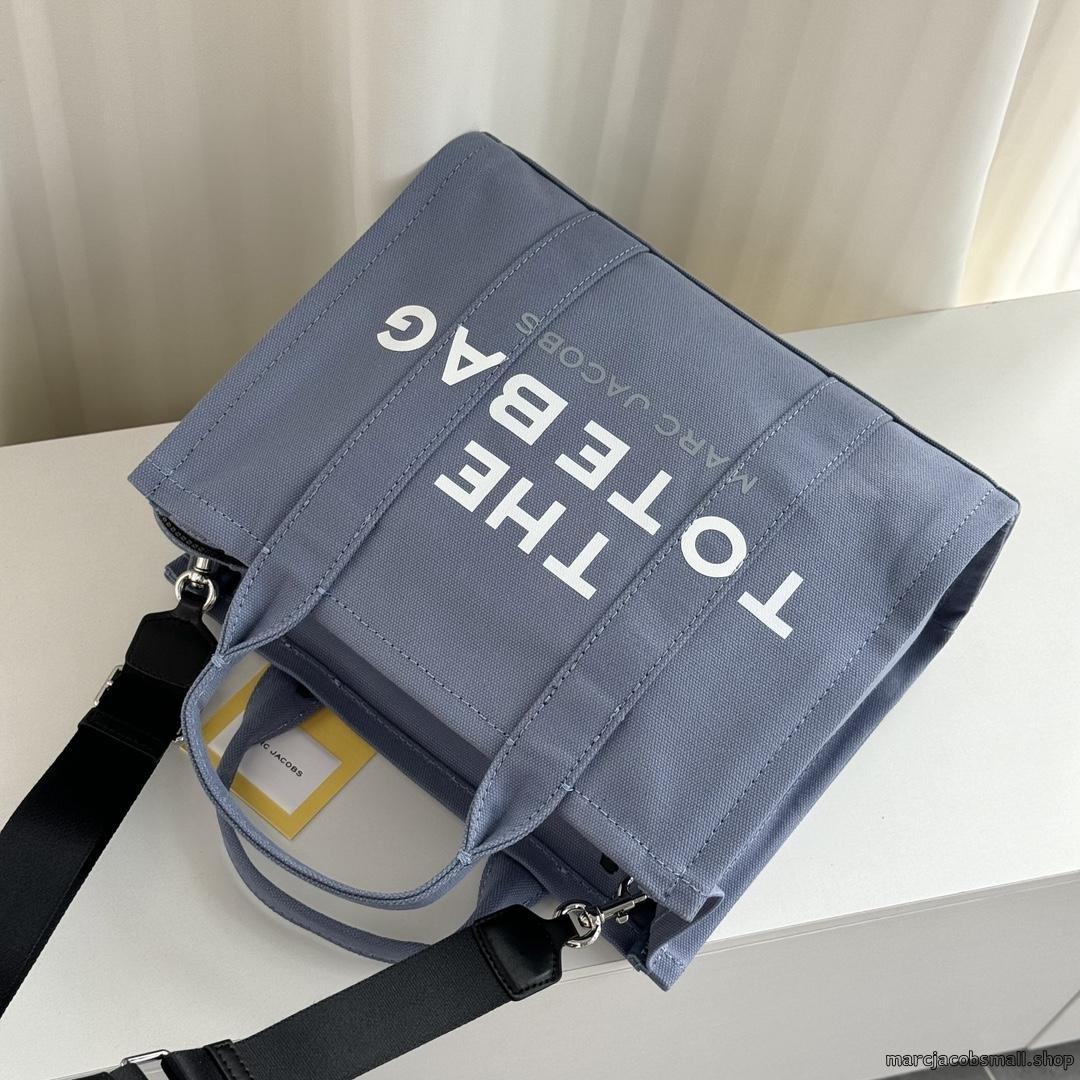 THE CANVAS TOTE BAG