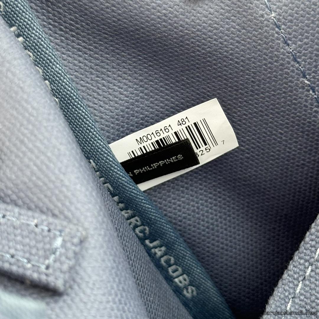 THE CANVAS TOTE BAG